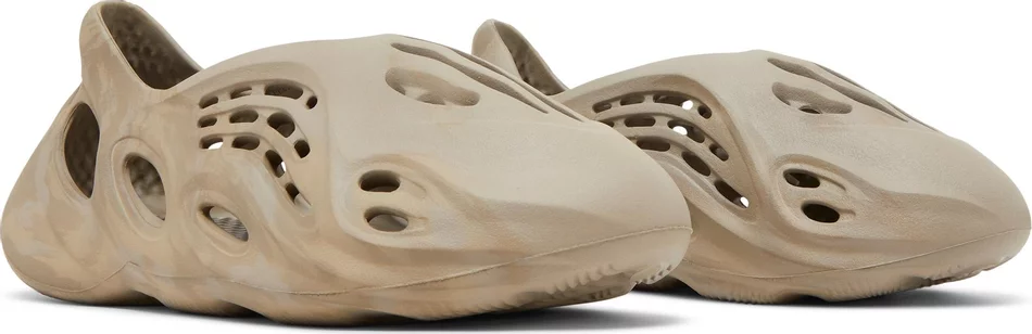 Adidas Yeezy Foam RNNR 'Stone Sage' - Image 5