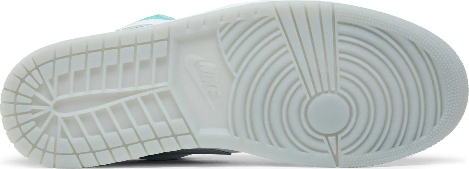 Air Jordan 1 Low SE 'New Emerald' - Image 3