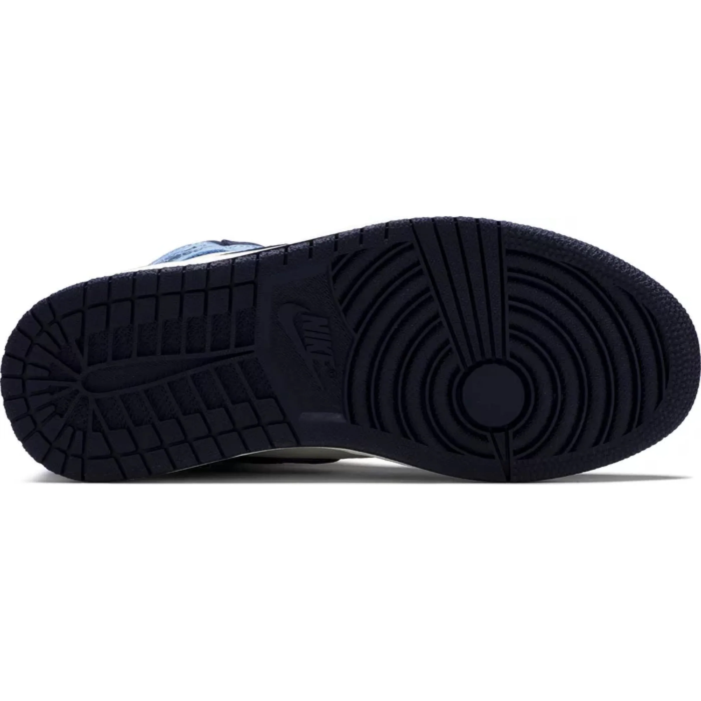 Air Jordan 1 Retro High 'Obsidian UNC' - Image 3