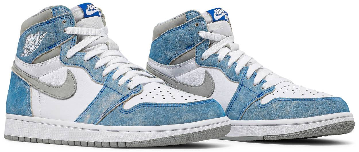 Air Jordan 1 Retro High OG 'Hyper Royal' - Image 5