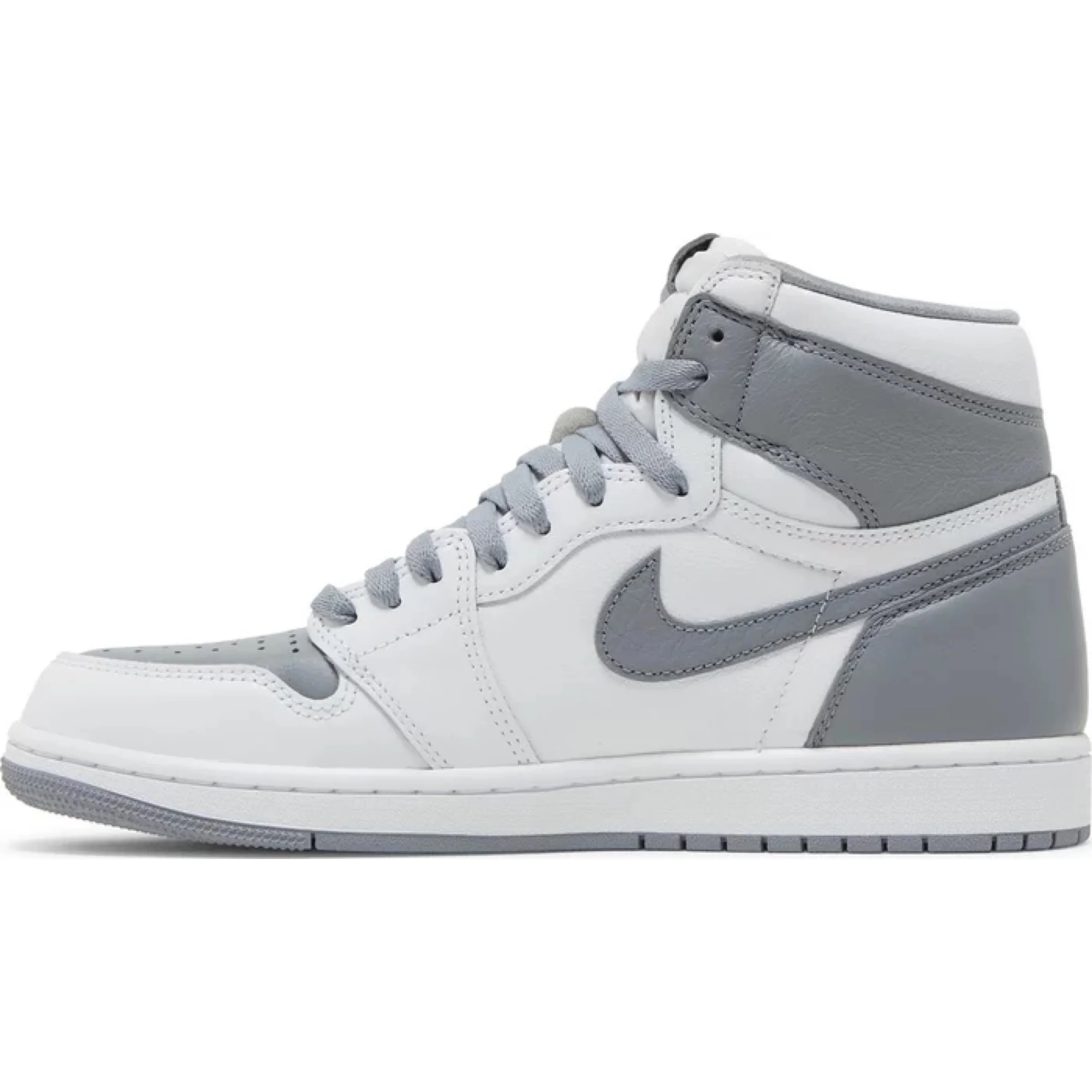 Air Jordan 1 Retro High OG 'Stealth' - Image 2
