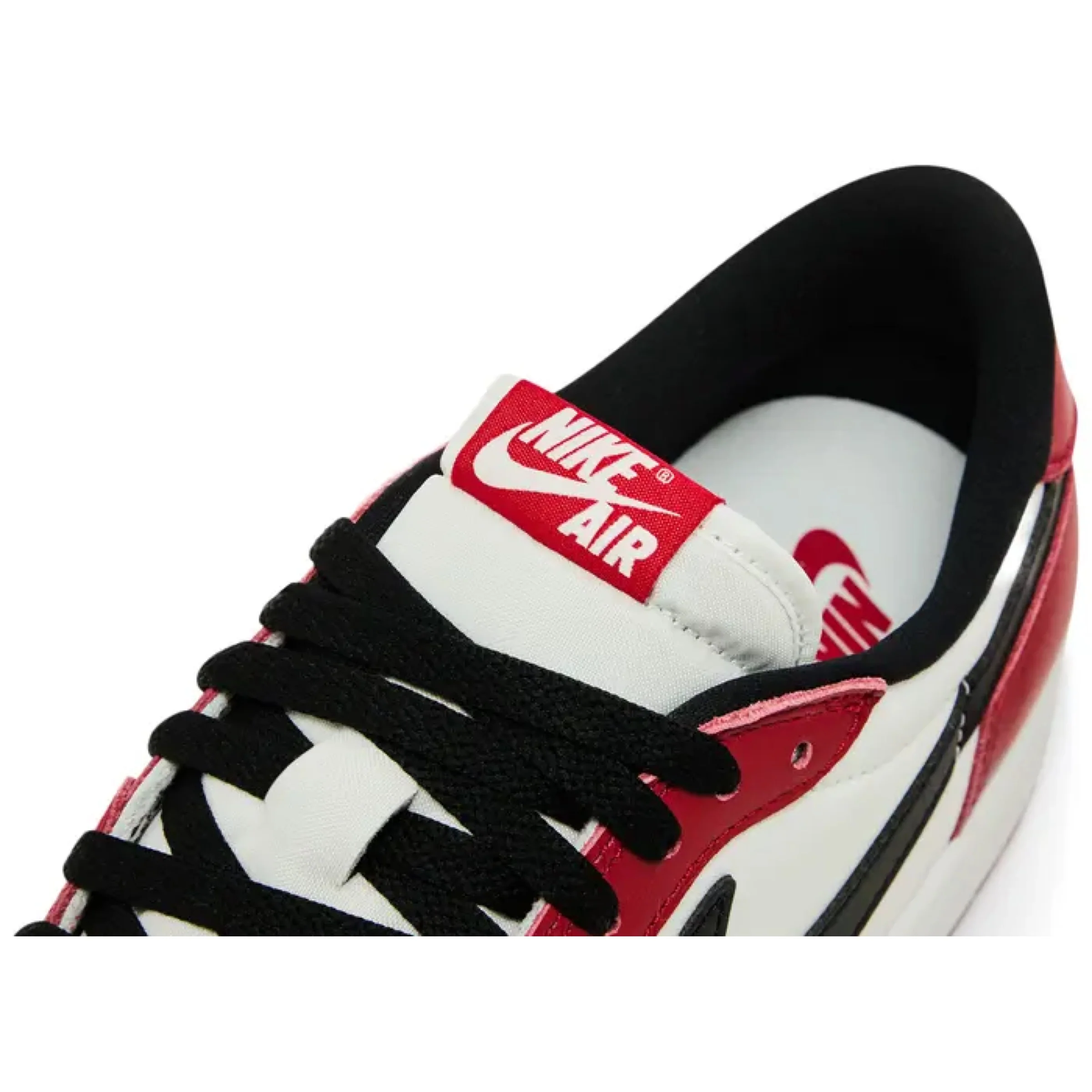 Air Jordan 1 Retro Low OG 'Chicago' (2025) - Image 5