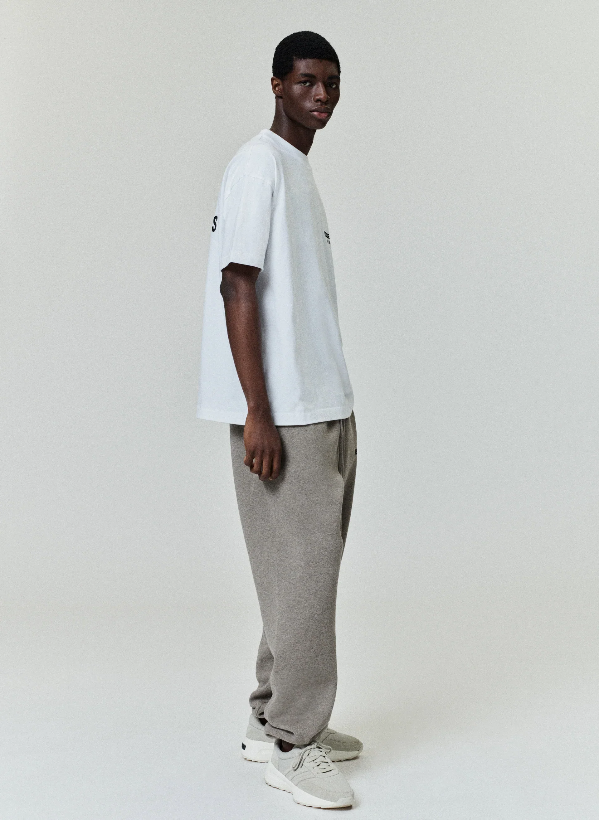 FEAR OF GOD ESSENTIALS Classic S/S T-Shirt - Bright White - Image 5