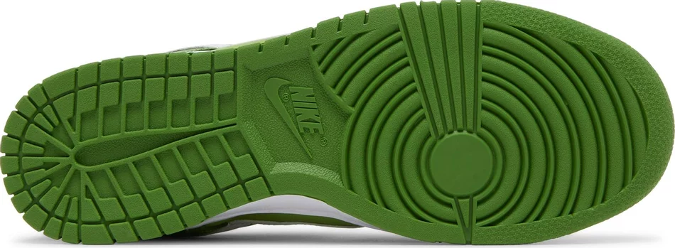 Nike Dunk Low 'Chlorophyll' - Image 3