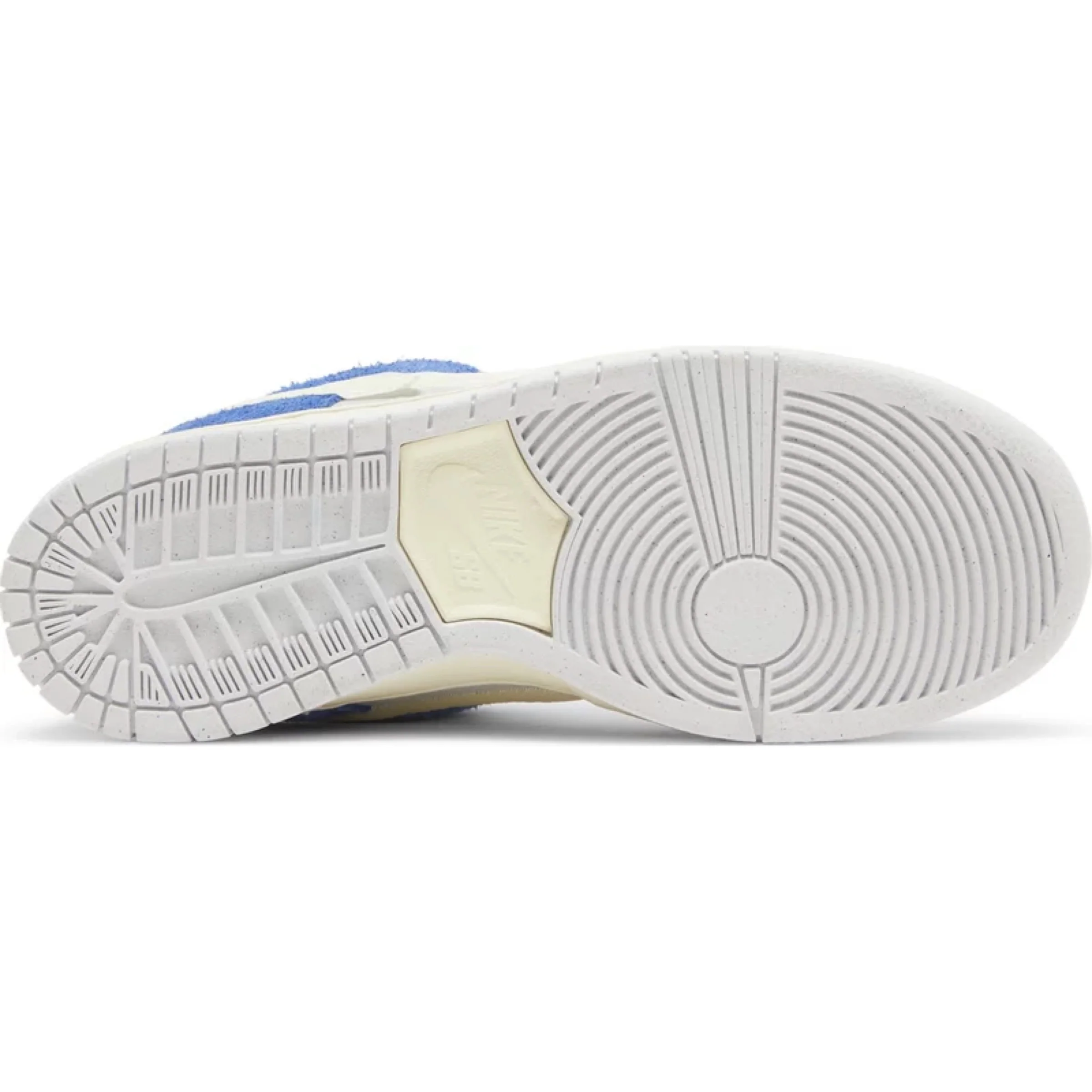 Nike SB Dunk Low Pro 'Fly Streetwear Gardenia' - Image 3