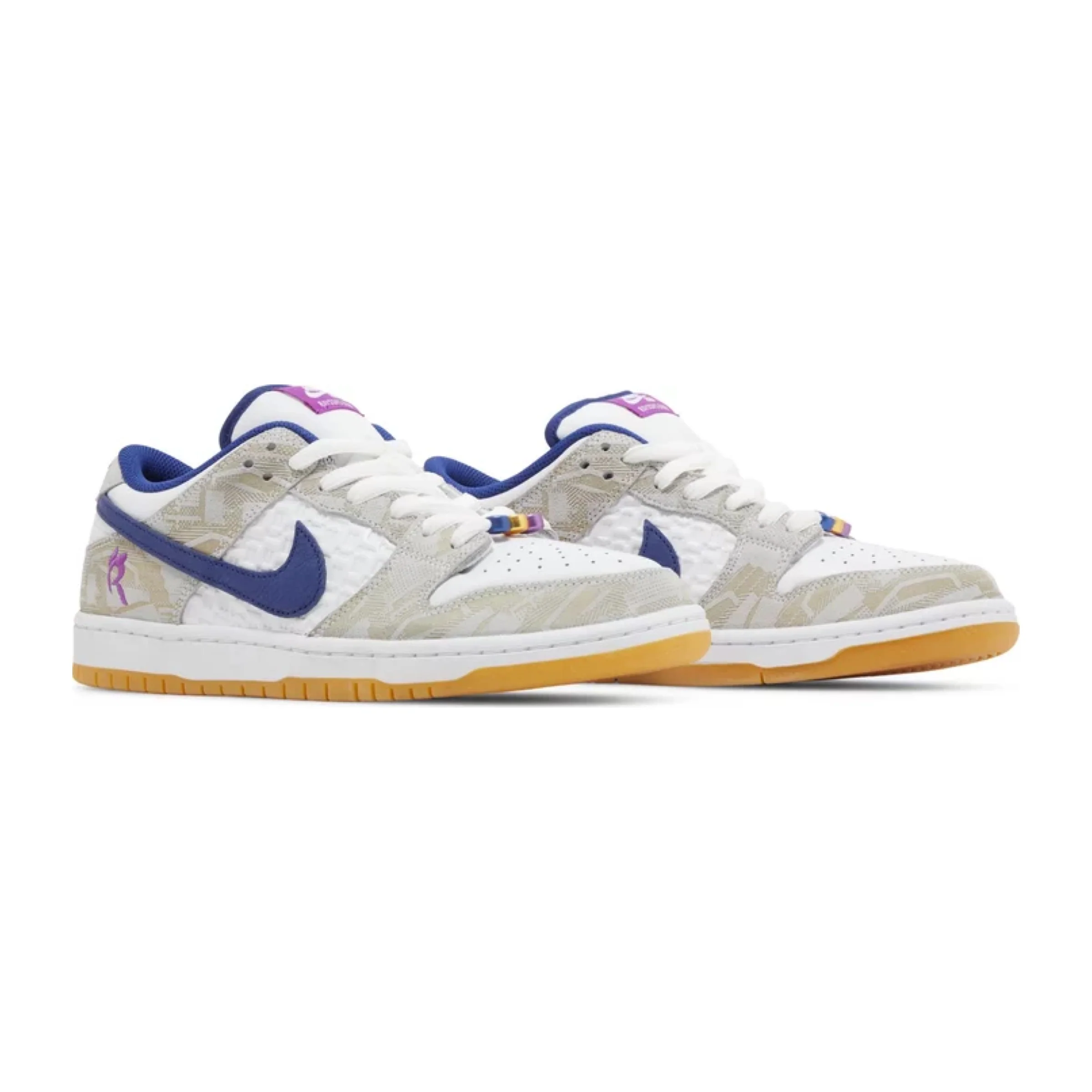 Nike SB Dunk Low âRayssa Lealâ - Image 5