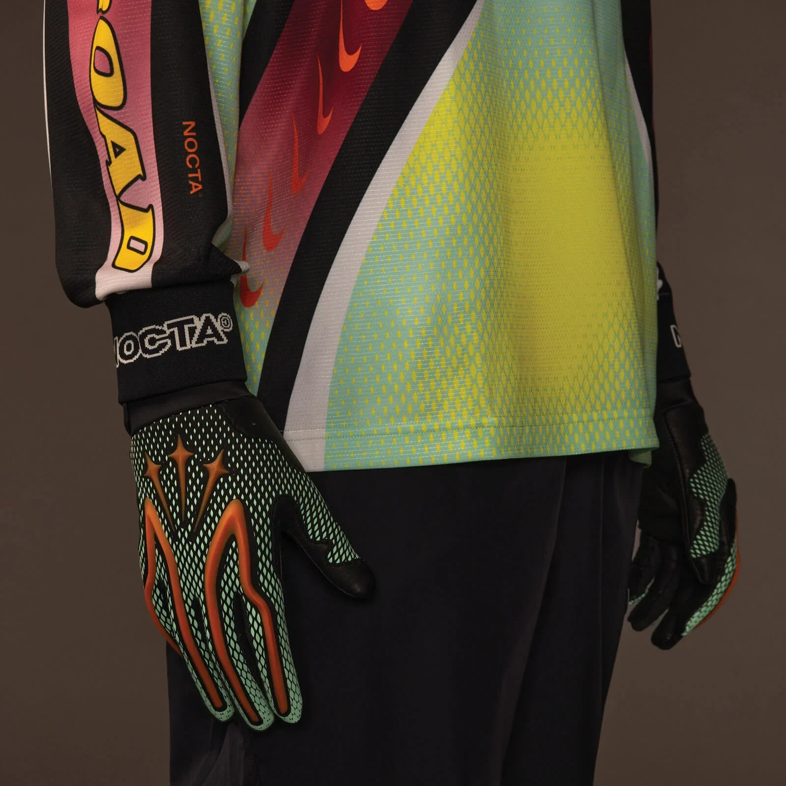 Nike x NOCTA L'Art Gloves - Image 3