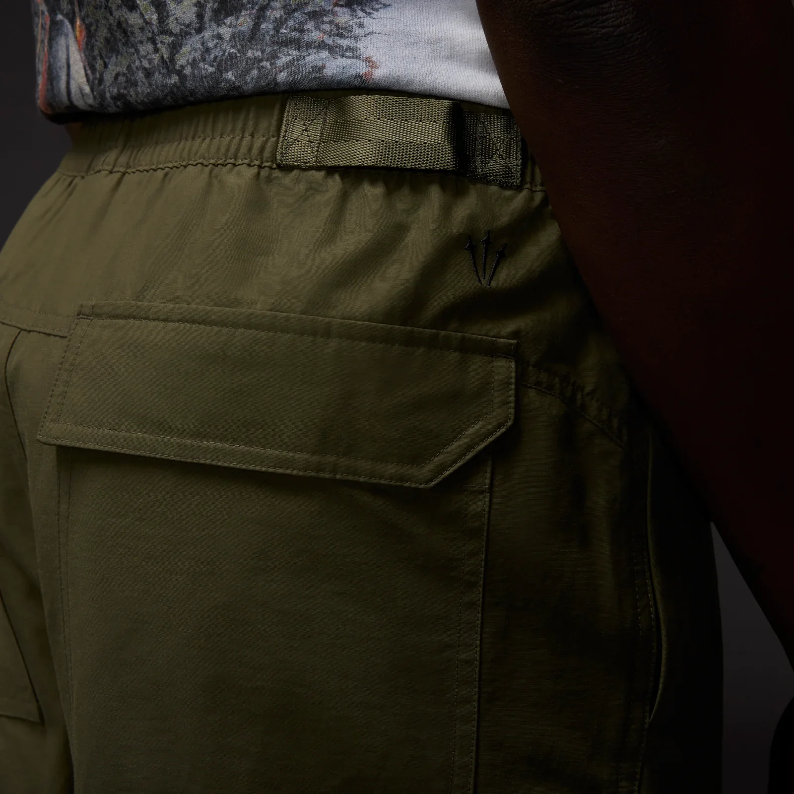 Nike x NOCTA Opal Tito Neeks Cargo - Medium Olive - Image 5