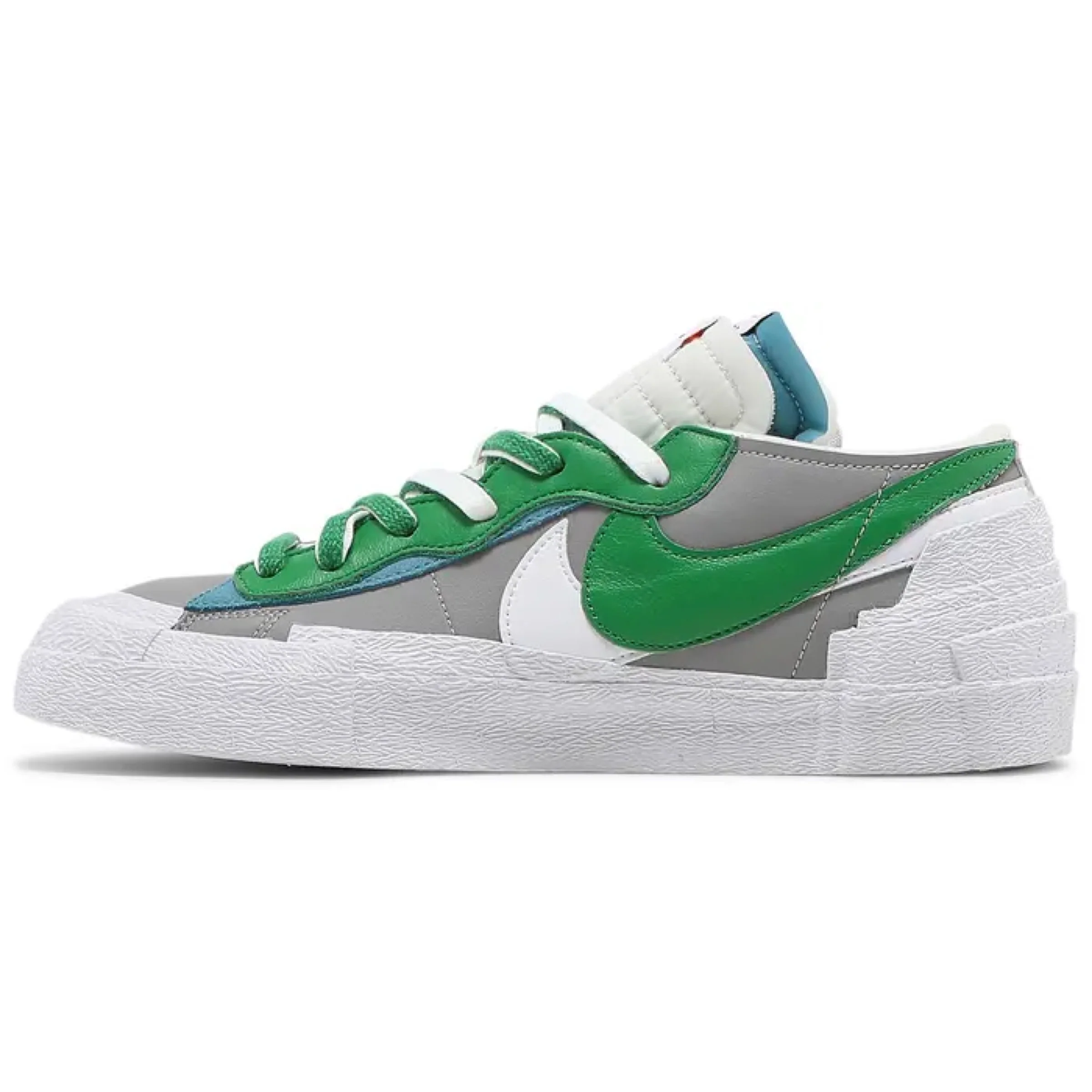 Sacai x Nike Blazer Low 'Medium Grey Classic Green' - Image 2