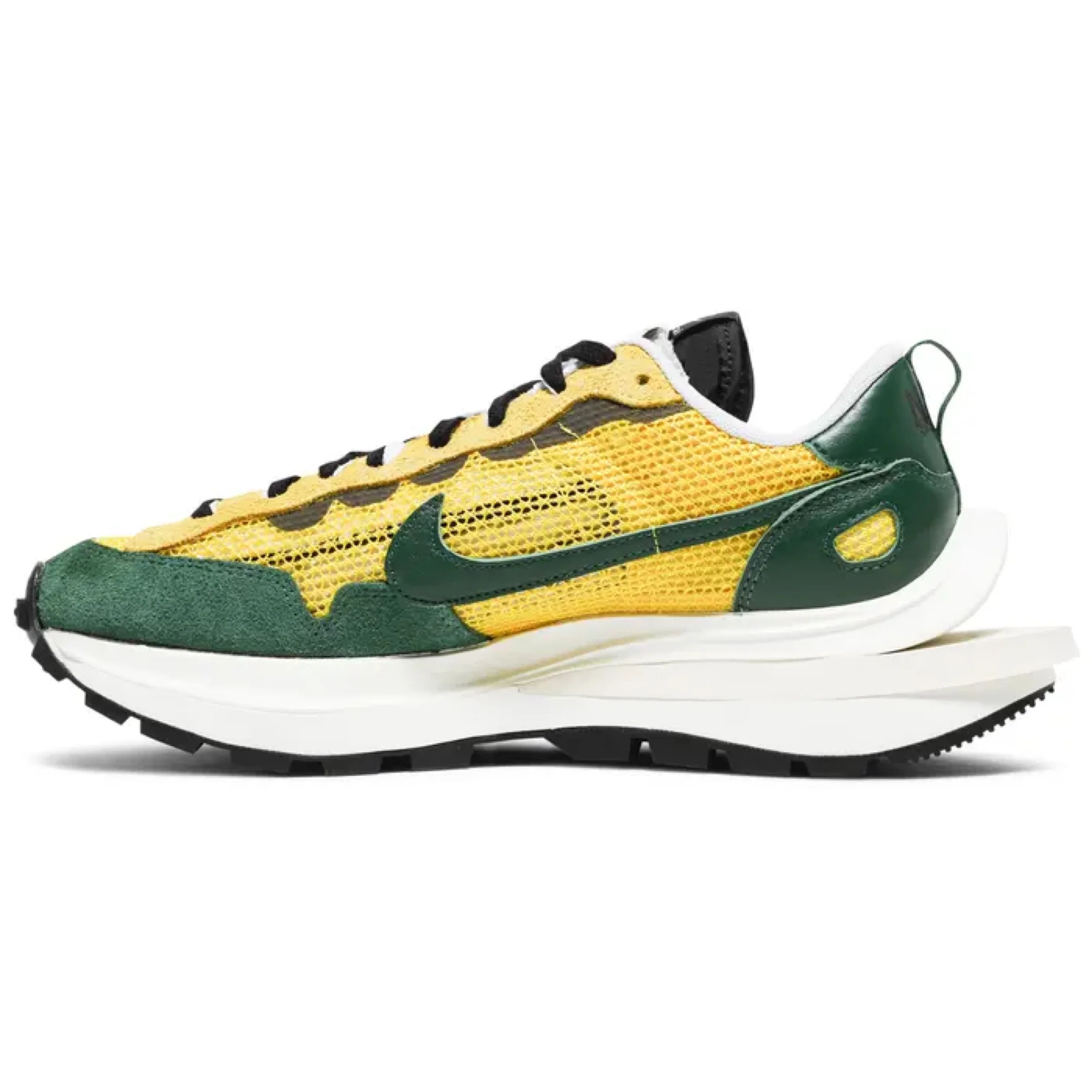 Sacai x Nike Vaporwaffle 'Tour Yellow Stadium Green' - Image 2