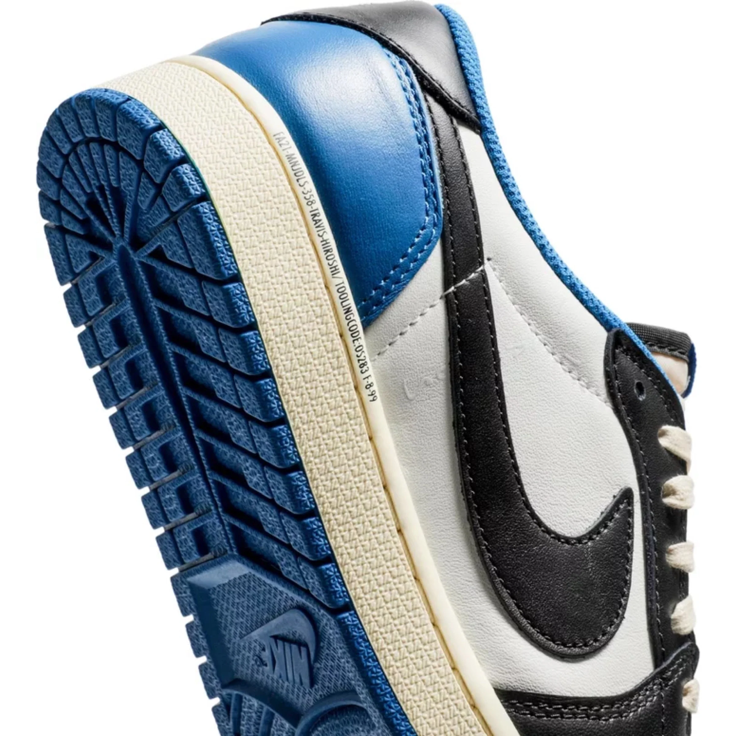 Travis Scott x Air Jordan 1 Retro Low OG SP 'Fragment' - Image 7