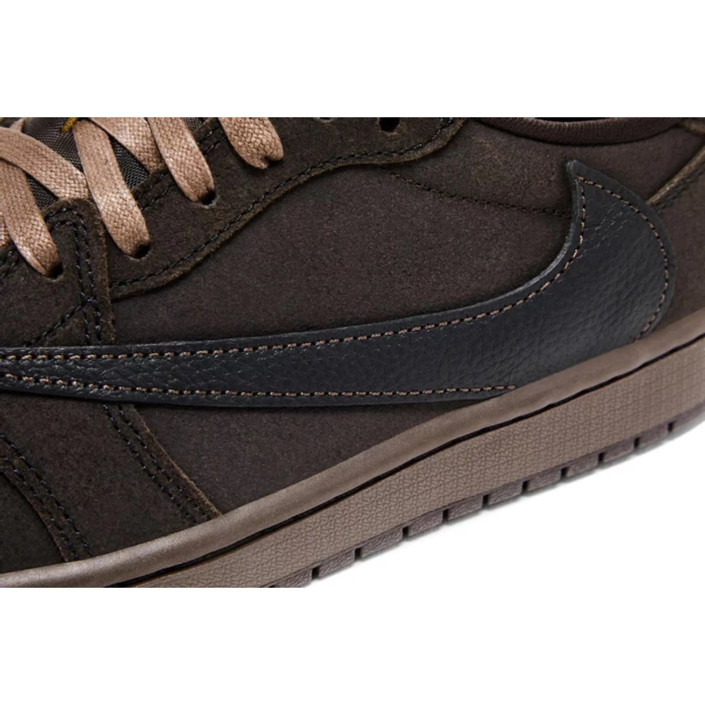 Travis Scott x Air Jordan 1 Retro Low OG SP 'Velvet Brown' - Image 7