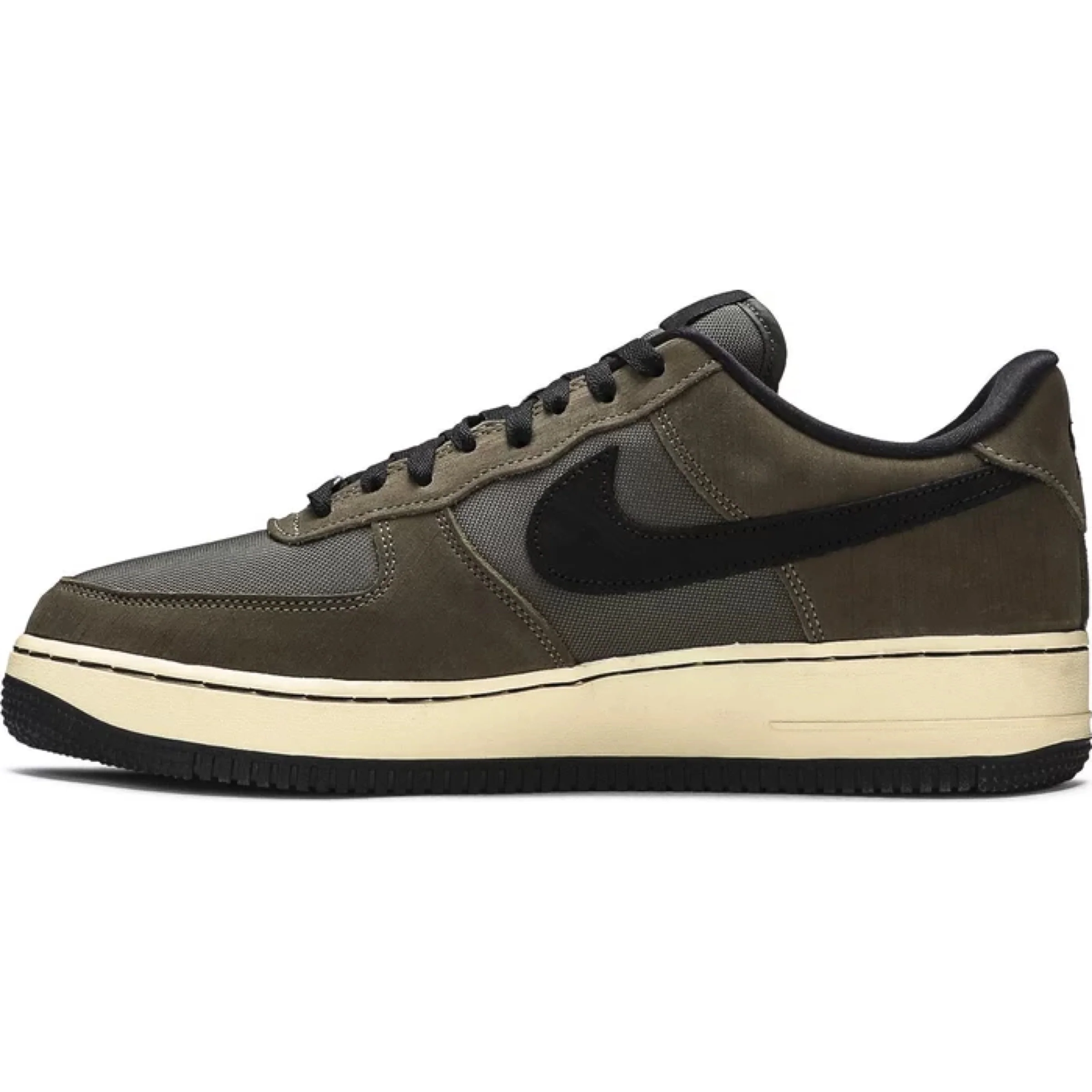 Undefeated x Nike Air Force 1 Low SP 'Ballistic Dunk vs. AF1' - Image 2