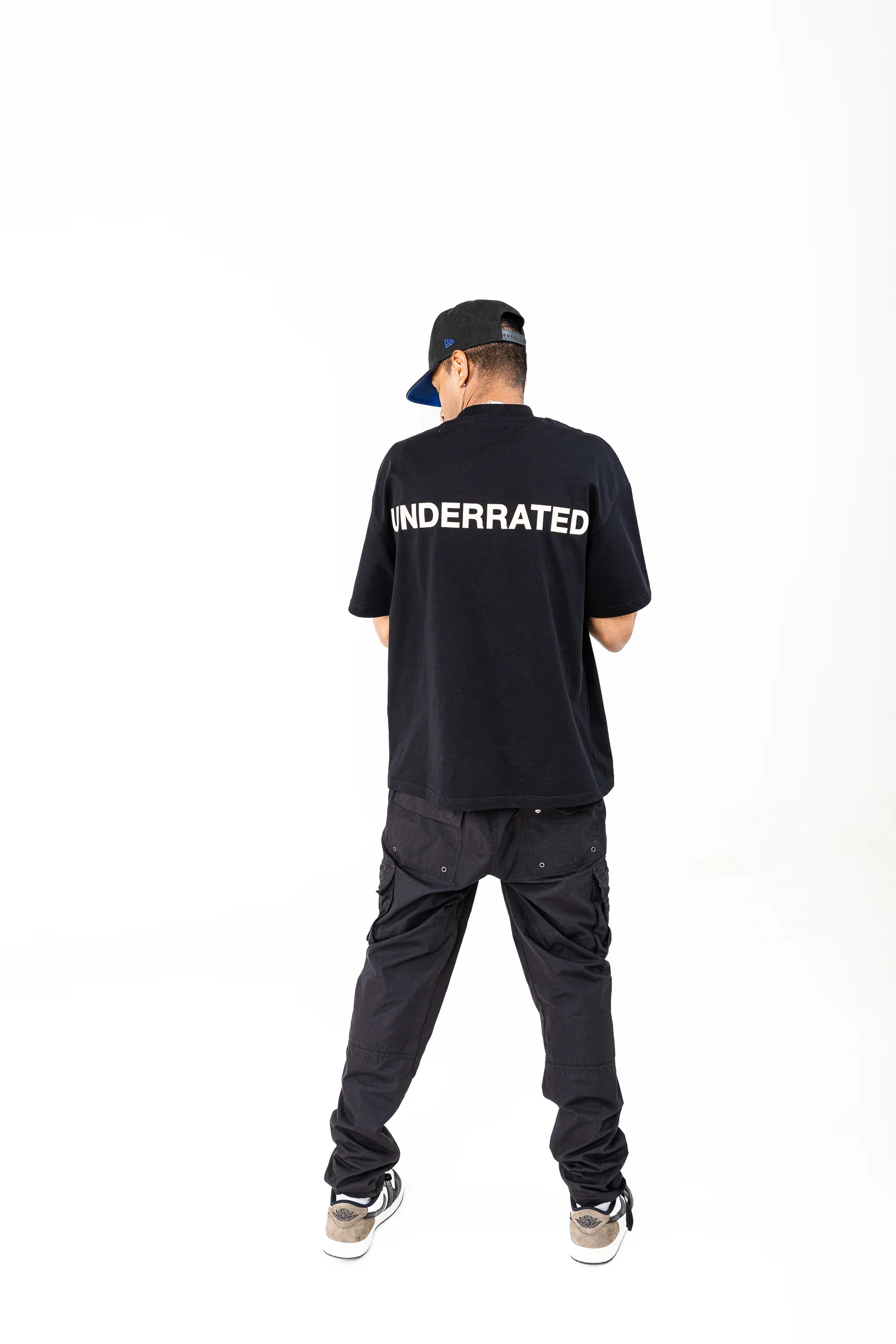 UNDERRATED Classic Logo T-Shirt - Black - Image 4